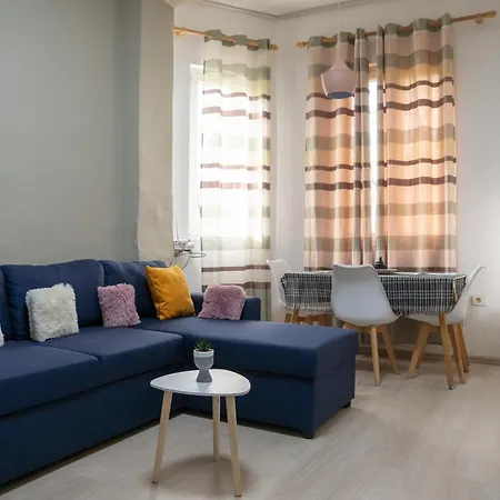Blloku Area Apartment *