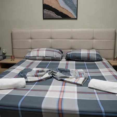 Blloku Area Apartment *